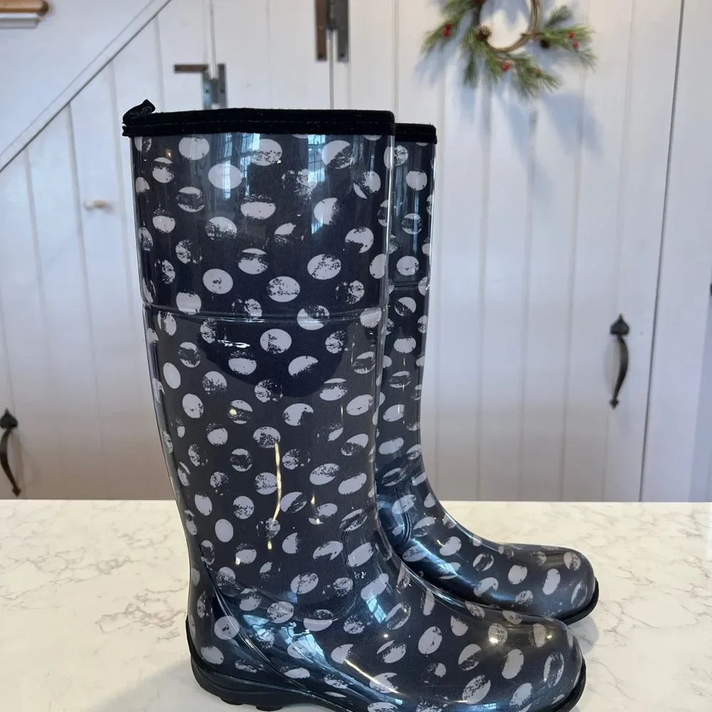 Kamik Women's Black and White Patterned Rain Boots, 7